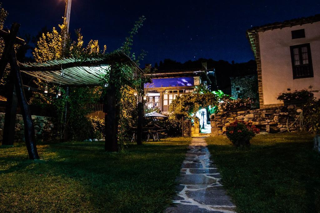 Apartamentos Samelar Camaleño Esterno foto